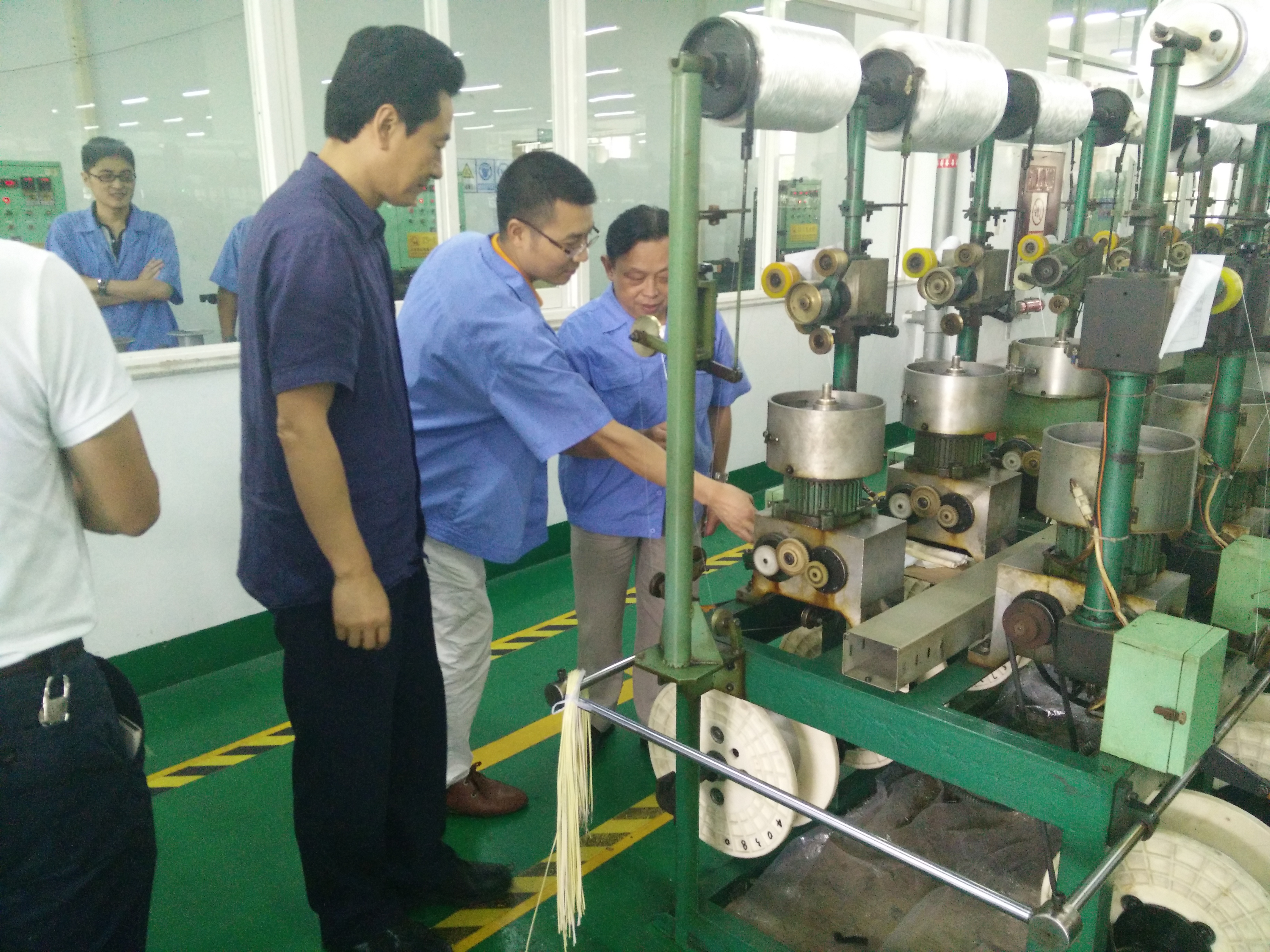 成都市安监局领导一行到成都米兰（中国）集团进行安全检查