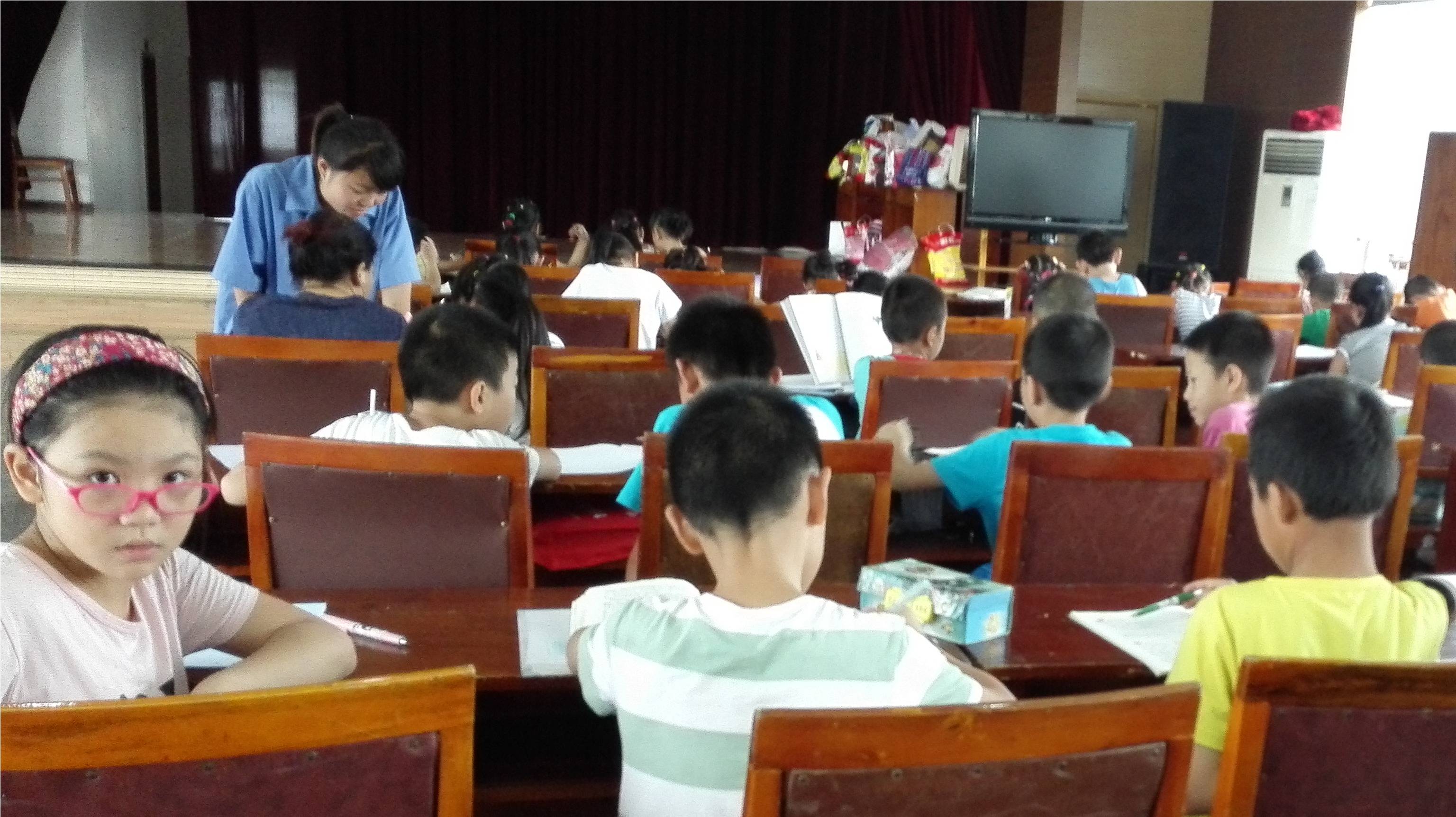 米兰（中国）员工子女暑假班开学啦