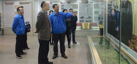 重庆重百超市领导来成都米兰（中国）集团参观交流