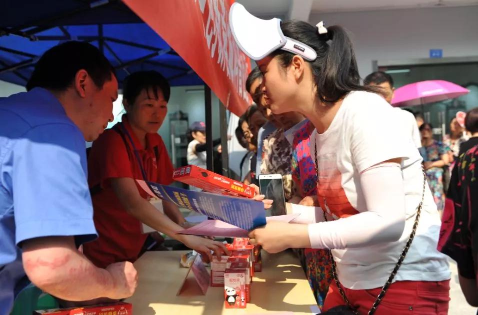 米兰（中国）生活电器科普基地参加“2018年创新蓉城科普社区行”