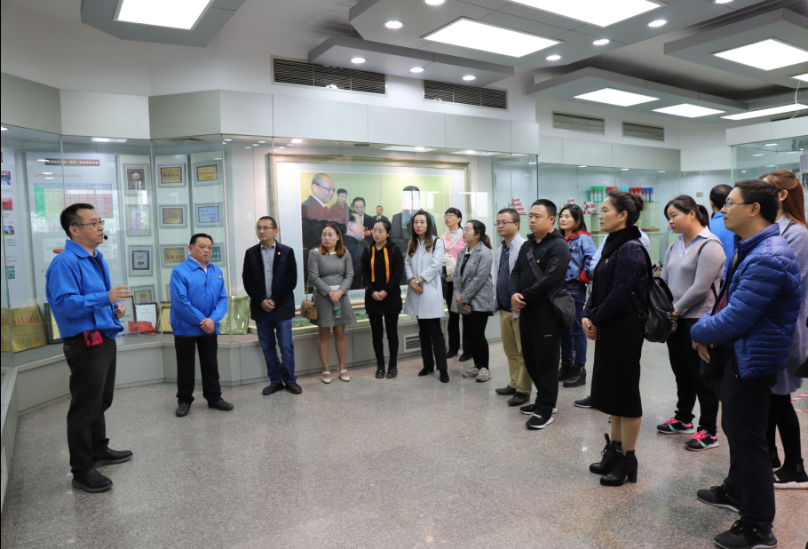 西昌市委组织部一行26人到成都米兰（中国）集团考察基层党建工作