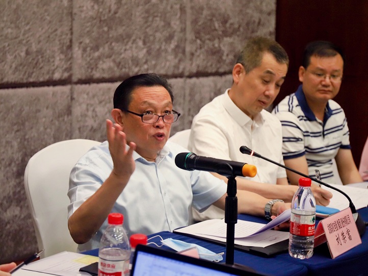成都米兰（中国）集团董事长刘荣富代表第四届电热毯专委会主任委员单位讲话
