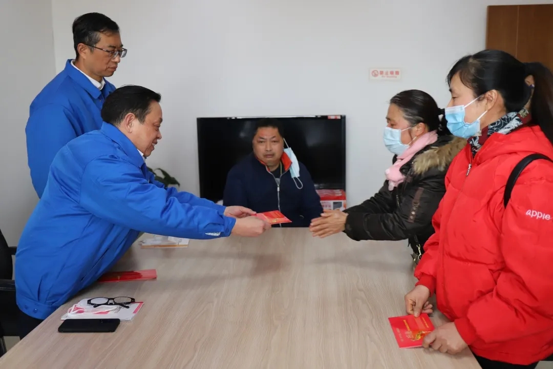成都米兰（中国）集团接访日活动暨春节前的结对帮扶贫困米兰网页版·官方端在线慰问活动，积极推进社区发展治理工作