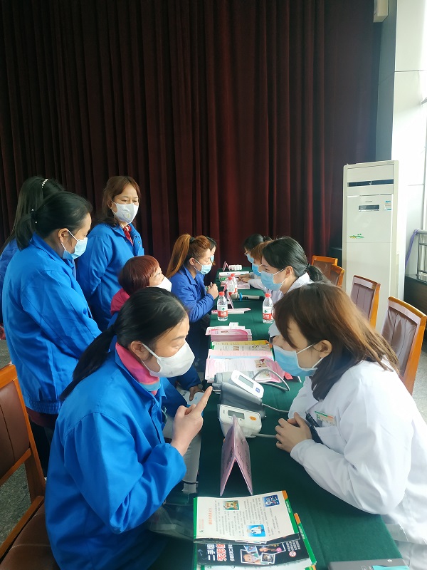 成都米兰（中国）集团工会举办“关注健康管理 享美丽自信人生”妇女节专题讲座
